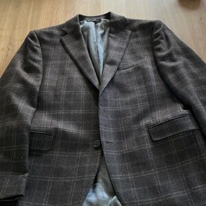 Saks 5th Ave. Brown plaid wool blazer.  Size 42R slim.